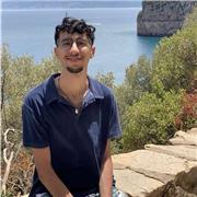 étudiant enseigner les maths au élèves